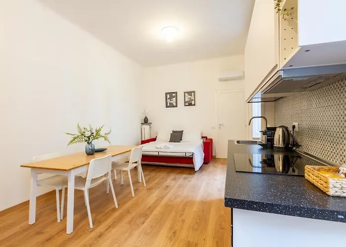 70 Mq Station 100 Mt Appartement Milaan